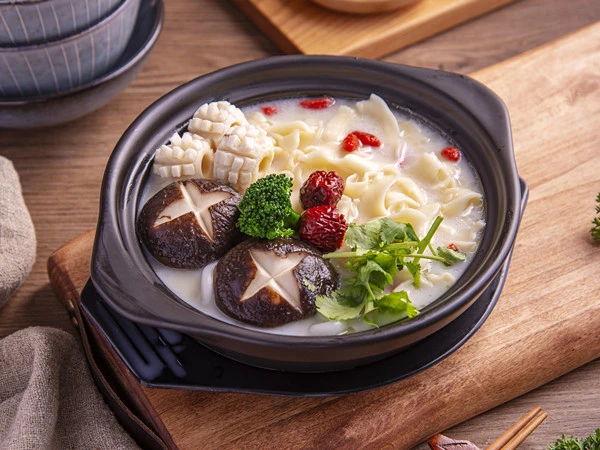 三鲜砂锅土豆粉_副本.jpg 三鲜砂锅土豆粉_副本.jpg